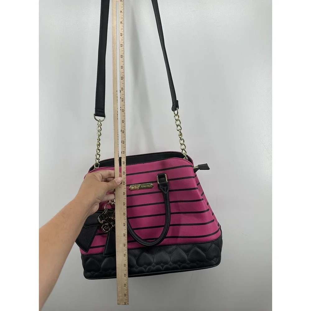 Betsey Johnson Pink Black Striped Heart Quilted Satchel Crossbody Bag‎ Bow Charm
